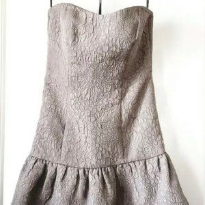 Vera Wang White Collection, Grey Strapless Flower dress, size 0